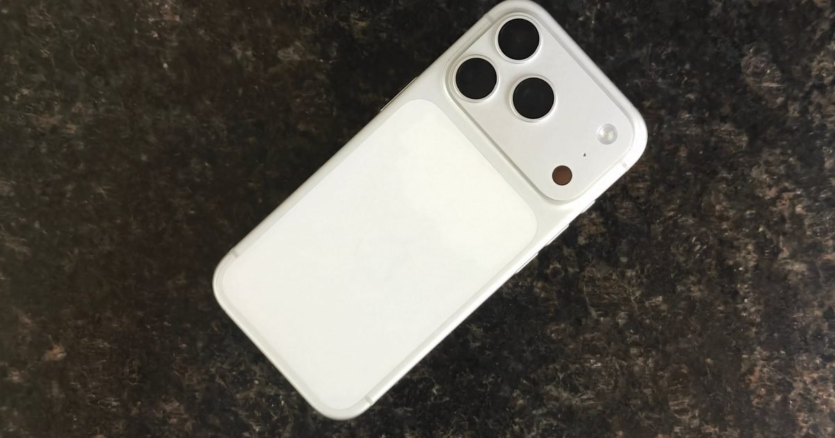 إطلاق iPhone القابل للطي: ثورة في عالم الأجهزة القابلة للطي تجعلها تعيد تعريف استخدامك لها