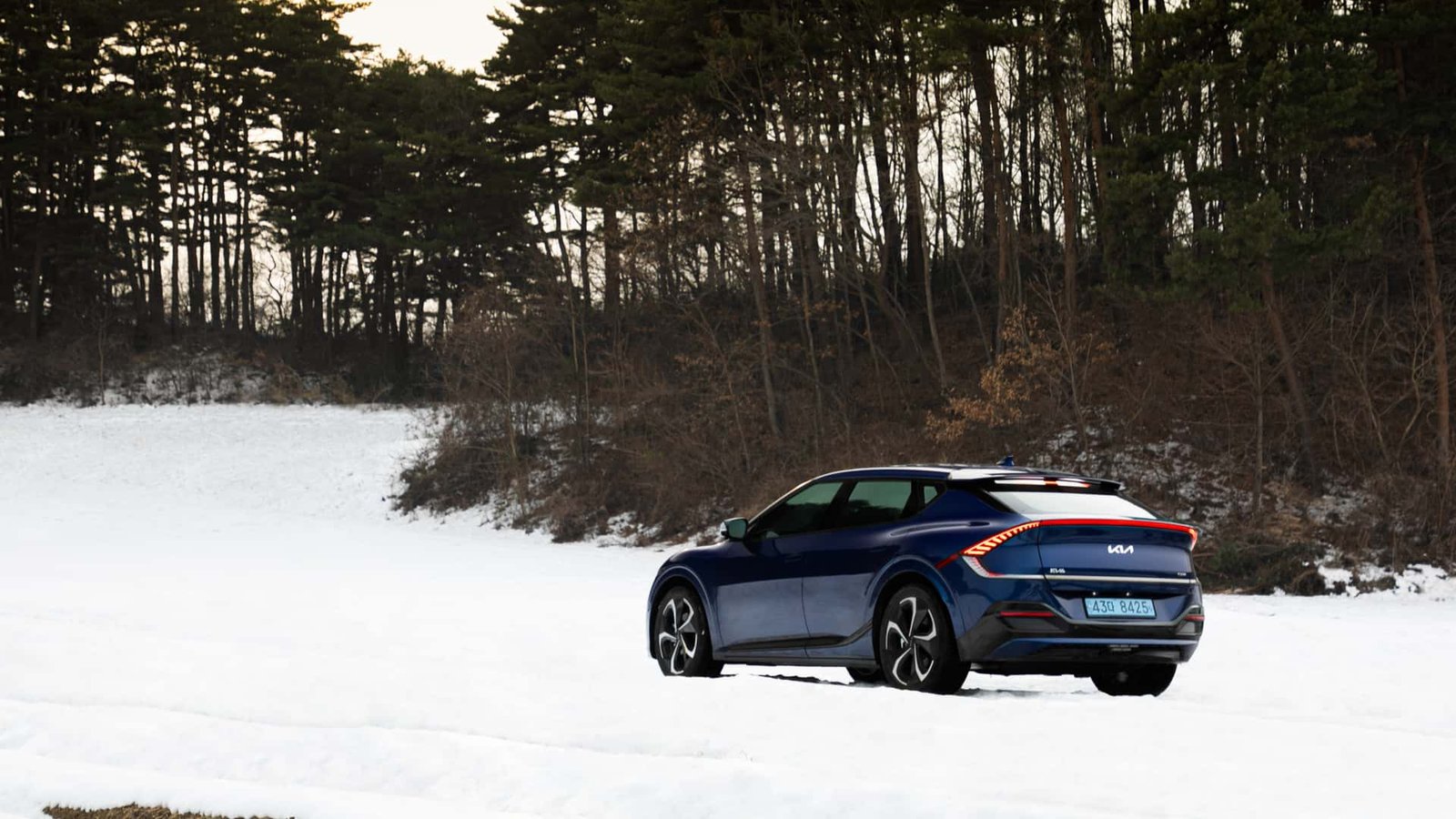 لزيادة مدى القيادة في فصل الشتاء للسيارات الكهربائية، اختر سيارتك مزودة بهذه الميزة الأساسية