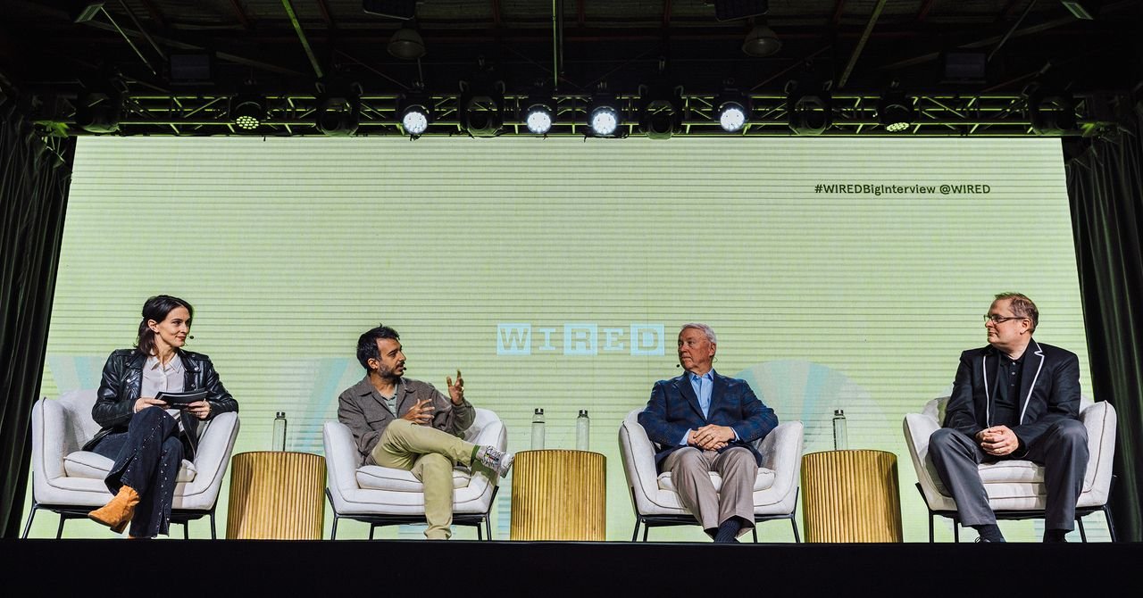 عملة DOGE وتأثيرها على السياسة الأمريكية: التحديات والأبعاد الاستبدادية محامي سابق في USIP يتحدث عن DOGE: "تحدي للقبضة الاستبدادية بأسلوب فريد"