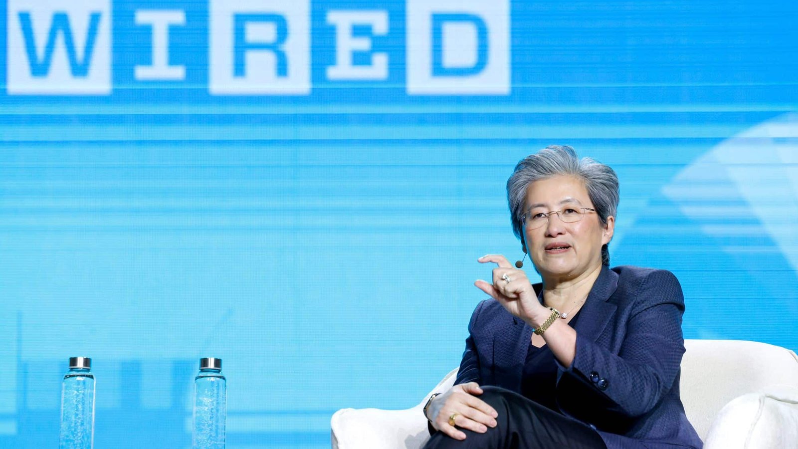 مديرة AMD، ليسا سو، ترفض بشدة حديث فقاعة الذكاء الاصطناعي وتصفه بالمبالغ فيه
