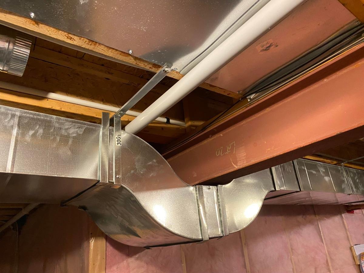 تضارب Duct Routing مع التصميم المعماري وتأثيره على السلامة الإنشائية تضارب Duct Routing مع التصميم المعماري وتأثيره على السلامة الإنشائية