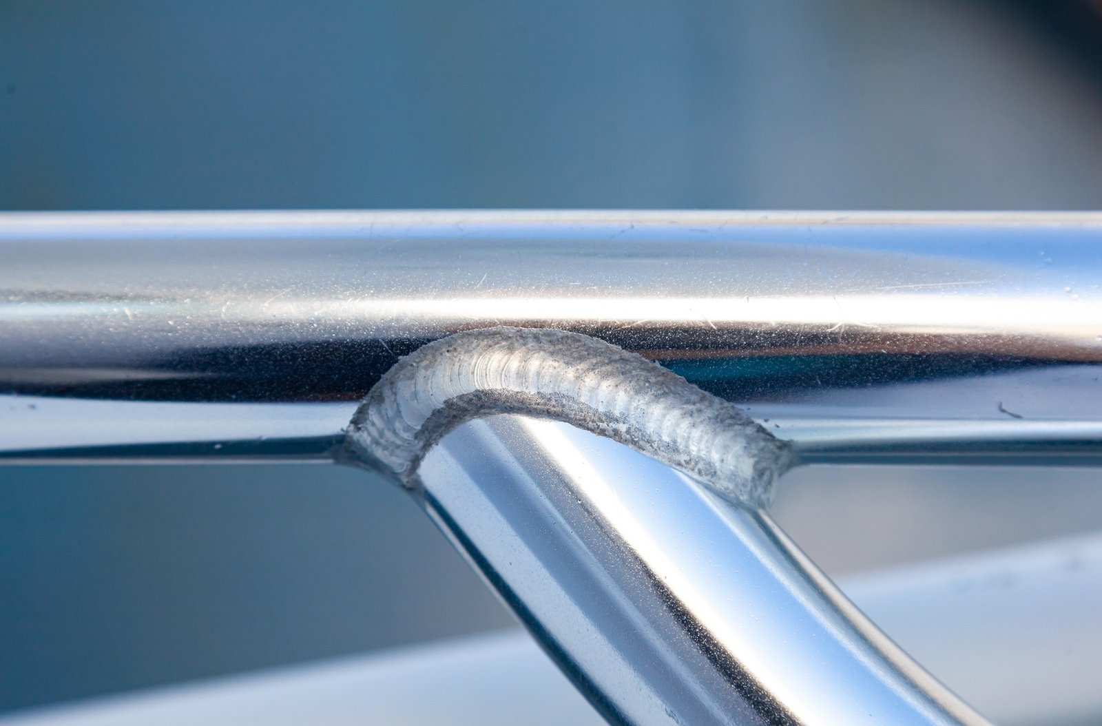 Multicomponent Aluminum Brazing Filler لتعزيز وصلات 7072 Alloy عالية القوة في الأنظمة الميكانيكية
