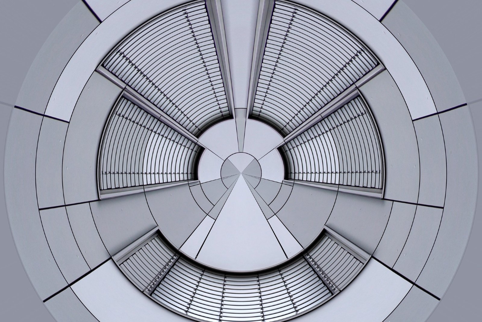 التحكم الذري وStrain Engineering لتعزيز أداء Pt Catalyst في خلايا الوقود
