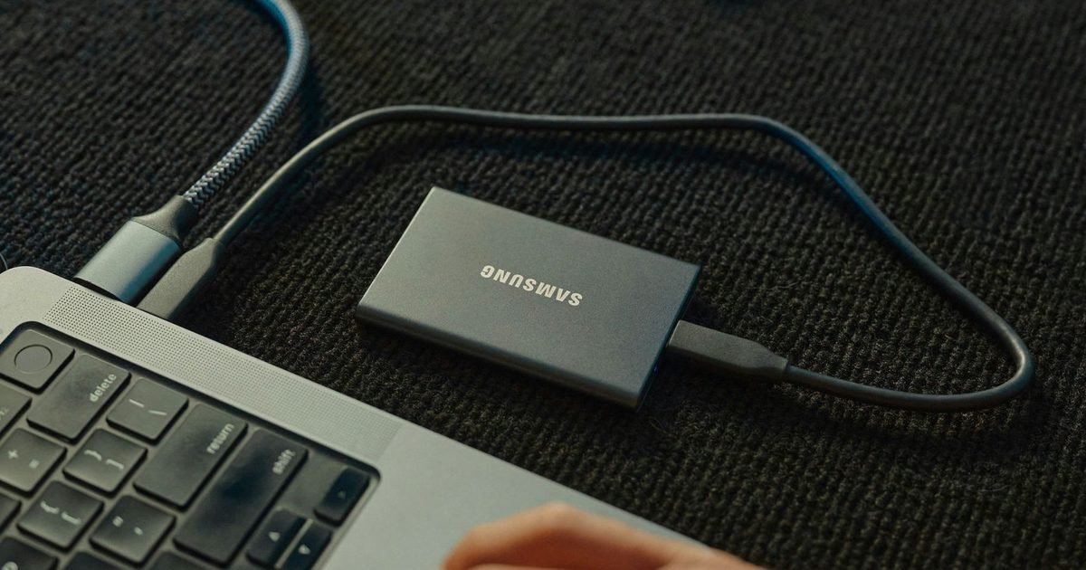 نقص RAM مستمر ولكن Samsung تؤكد استبعاد SSDs من التأثير حاليًا
