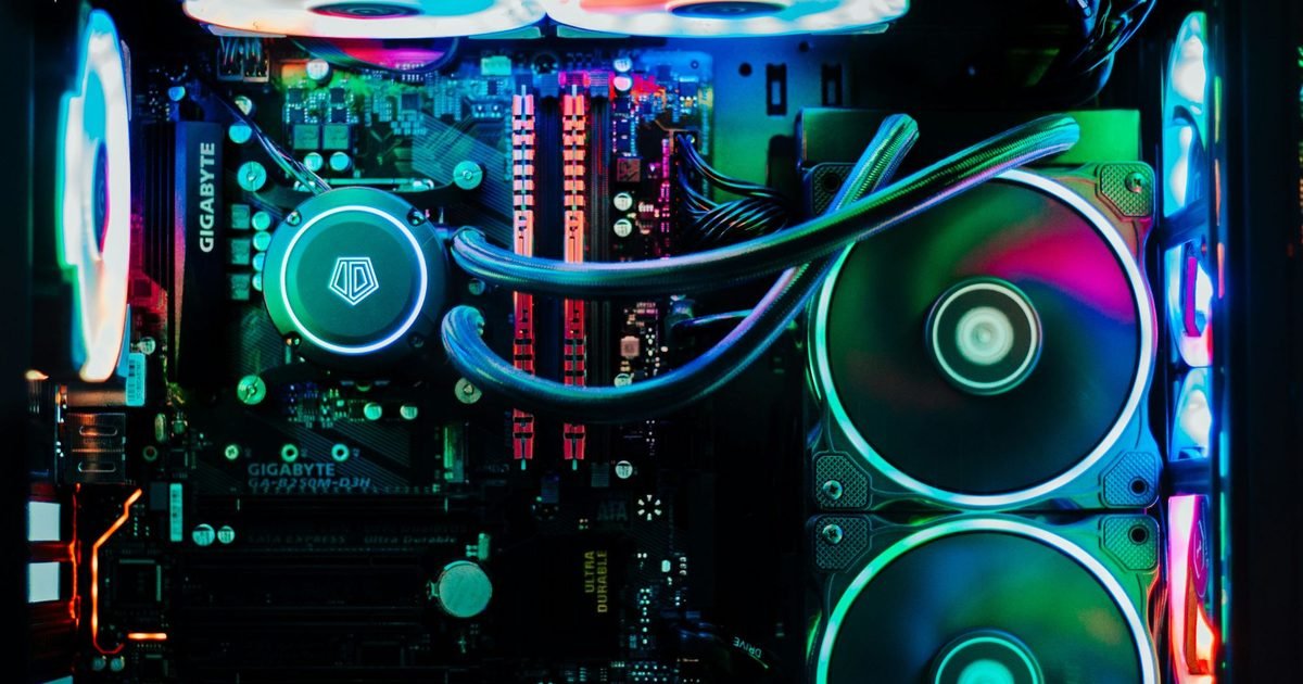 أزمة ذاكرة الوصول العشوائي وتأثيرها على أجهزة الكمبيوتر المكتبية احتمالية وصول جهاز Your next prebuilt PC بمشكلة فقدان الذاكرة