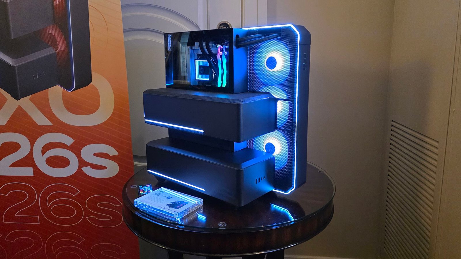 Phanteks تطلق حافظة كمبيوتر مبتكرة بتصميم متعدد الحجرات وحصريّة لسلسلة CyberPower المسبقة التجميع
