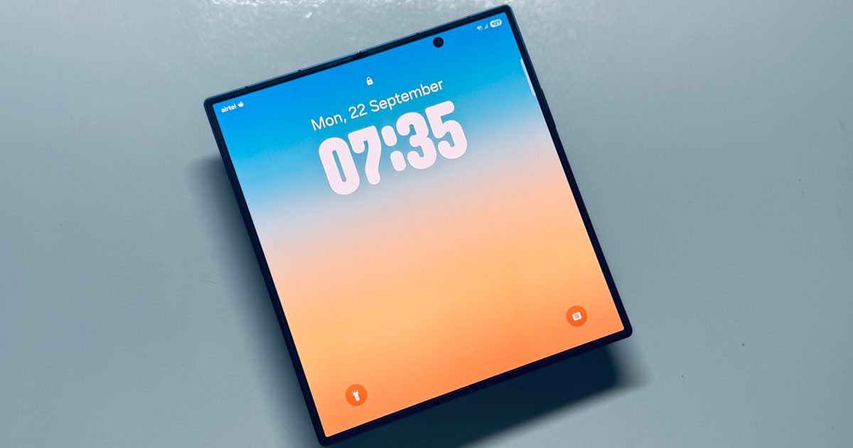 تسريبات حول ترقية كبيرة في كاميرا Samsung Galaxy Z Fold 8 المتوقعة
