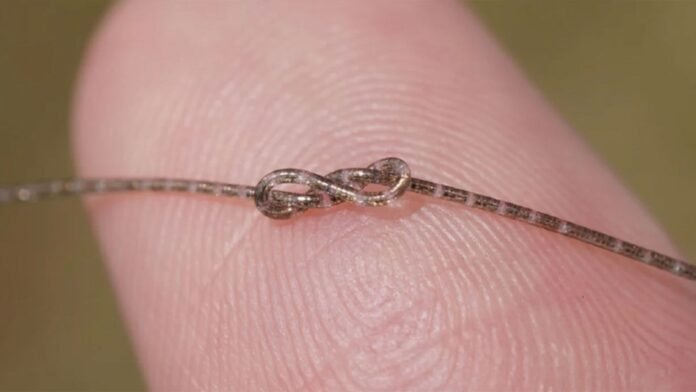 علماء في Shanghai يطورون شريحة كمبيوتر في ألياف أرفع من شعرة الإنسان وقادرة على تحمل ضغط 15.6 طن مع 100,000 ترانزستور/سم
