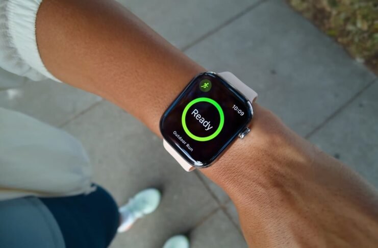 أجهزة Apple وOpenAI القابلة للارتداء بتقنيات الذكاء الاصطناعي تبدو معقدة تقنيًا
