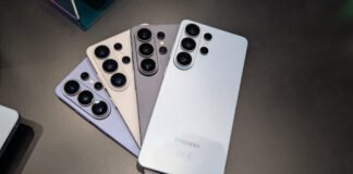 عميل يتسلم أول جهاز Galaxy S26 Ultra مع تفاصيل الأداء والتقنيات الجديدة عميل يتسلم أول جهاز Galaxy S26 Ultra مع تفاصيل الأداء والتقنيات الجديدة