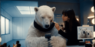 تقييم أداء الإعلانات AI
