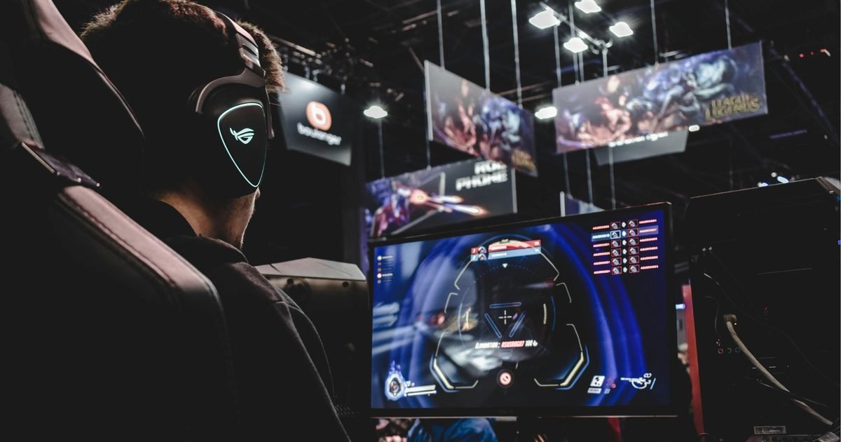 الذكاء الاصطناعي في صناعة الألعاب: الفوائد والتحديات أمام المطورين صناعة Gaming تعتمد AI رغم تحفظ غالبية مطوري الألعاب عليه