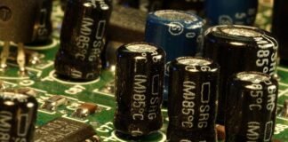 Schneider Electric تطلق برنامجًا لتعزيز استجابة الشبكات الكهربائية لحالات Wildfires وSevere Weather
