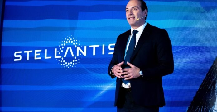Stellantis تواجه أزمة ناتجة عن تحديات هندسية وإدارية داخلية
