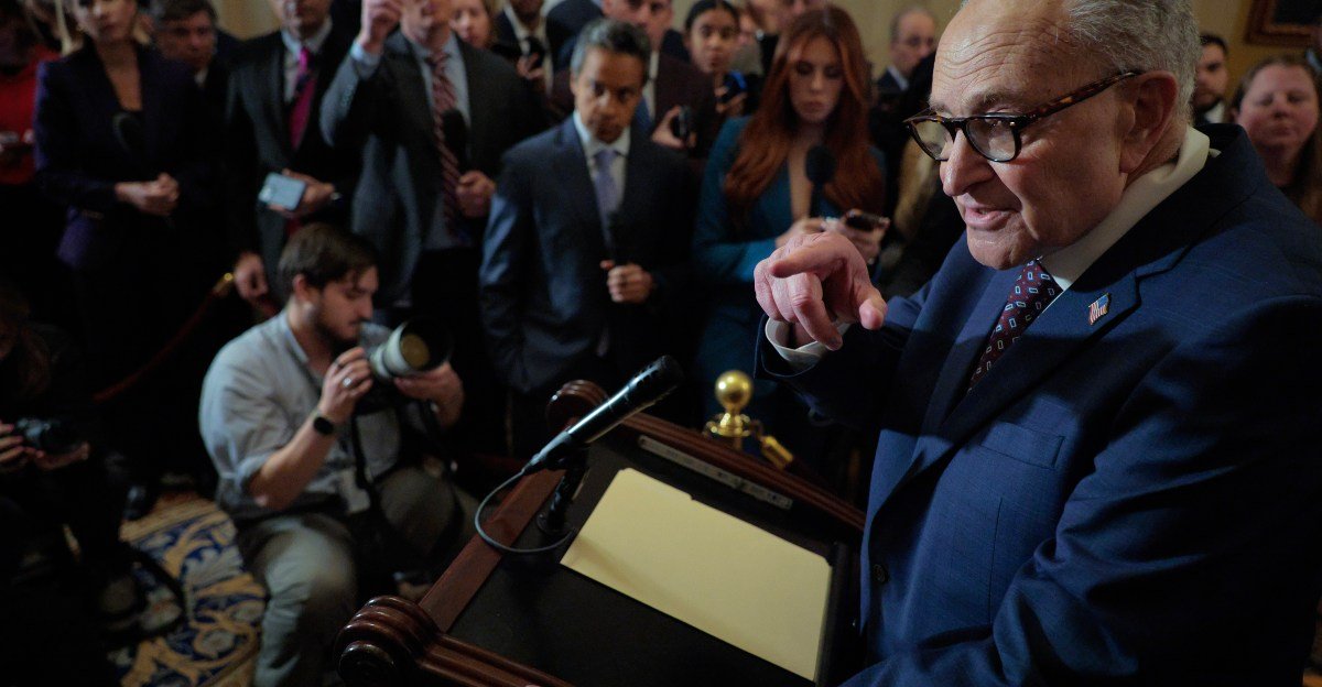 اعتماد ميزانية Senate مع تمديد تمويل Homeland Security لأسبوعين إضافيين وتأثيرها الهندسي والتخطيطي
