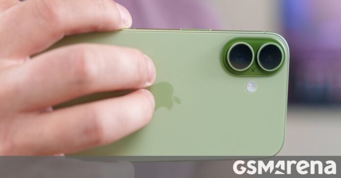 شحنات الهواتف الذكية في أوروبا تنمو بشكل طفيف في الربع الرابع 2025 مع تحديات قادمة
