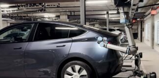 نظام ذكي في California Garage يركن ويشحن سيارتك الكهربائية تلقائيًا نظام ذكي في California Garage يركن ويشحن سيارتك الكهربائية تلقائيًا