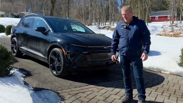 تعطل Chevy Equinox EV بعد وصول بطاريته إلى 0% وتحول السيارة إلى Bricked
