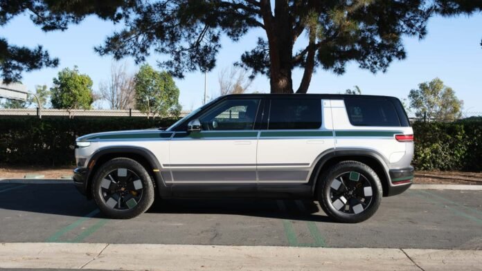 بدء إنتاج Rivian R2 مع توقعات تسليم 20,000 إلى 25,000 وحدة في 2026
