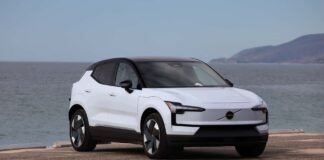 انضمام Volvo EX30 إلى قائمة السيارات الكهربائية المتوقفة في السوق الأمريكية
