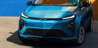 شحنة أسرع في Chevy Bolt الجديد مقارنة بإصدارات GM الأعلى سعرًا تؤكد أهمية الجهد الكهربائي
