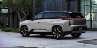 سيارة SUV يابانية تعيد تعريف الفخامة عبر تقنيات Embedded Systems متقدمة سيارة SUV يابانية تعيد تعريف الفخامة عبر تقنيات Embedded Systems متقدمة