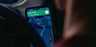 تخطيط رحلات EV مع توقفات شحن مدعومة بالذكاء الاصطناعي عبر Android Auto
