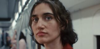 إعلانات Pixel 10 الجديدة من Google تثير تساؤلات حول ما يروّجون له تقنيًا
