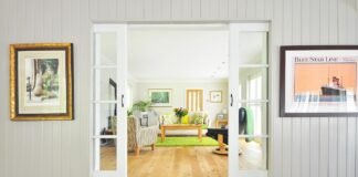 Art Paris 2026 في Grand Palais: إطار لغوي وترميمي في معلم معماري بارز
