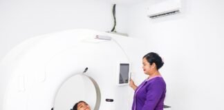 ChatGPT كمعالج نفسي؟ دراسة جديدة تكشف مخاطر أخلاقية جدية
