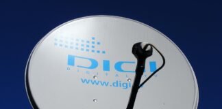 اكتشاف أعمدة دوامية ضخمة مخفية في أعماق طبقة جليد Greenland
