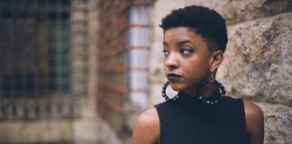 علماء يفكّون لغز تغير مناخي عمره 12,800 عام مخفي في جليد Greenland علماء يفكّون لغز تغير مناخي عمره 12,800 عام مخفي في جليد Greenland