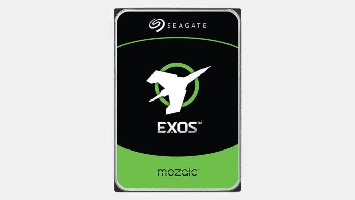 Seagate تبدأ شحن أقراص 44TB بتقنية HAMR مع توسعة منصة Mozaic 4+ إلى 10 platters
