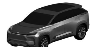 مواصفات Toyota Three مواصفات Toyota Three