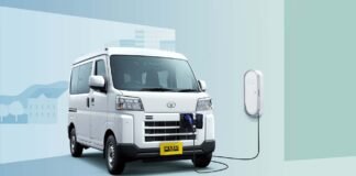 Toyota وDaihatsu تطلقان Vans كهربائية صغيرة تحل مشكلة حديثة بأسلوب تقني تقليدي Toyota وDaihatsu تطلقان Vans كهربائية صغيرة تحل مشكلة حديثة بأسلوب تقني تقليدي