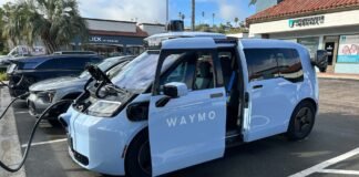 Van Waymo الصينية ذات التصميم الجريء تدخل مرحلتها التقنية النهائية
