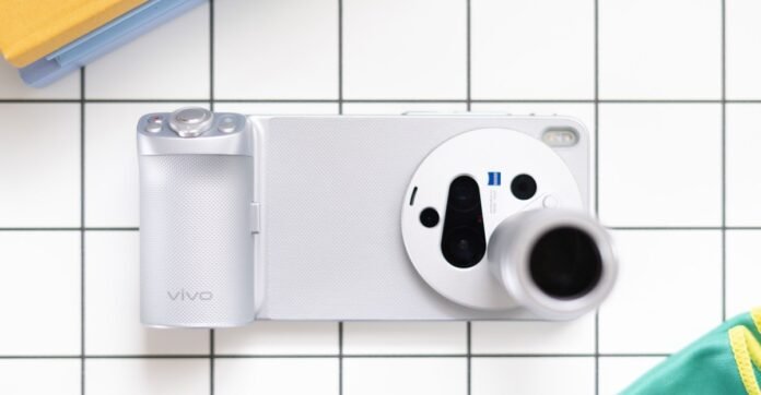 ضرورة تزويد المزيد من هواتف الكاميرا بعدسات Telephoto لتحسين الأداء التصويري
