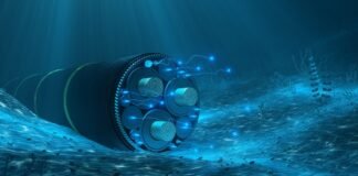 شركة يابانية تطور كابل ألياف بصرية بسعة نقل 4 أضعاف مع توافق مع البنية التحتية الحالية
