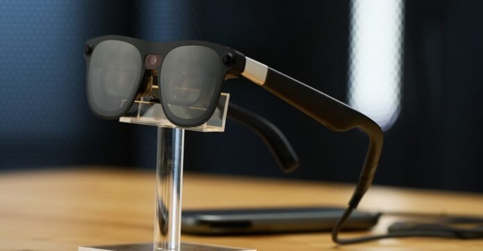 إطلاق Google Smart Glasses بعلامة Gucci التجارية العام القادم: توجه هندسي وتقني جديد
