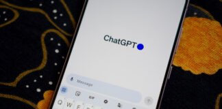 ChatGPT يخفض سعر خطة Pro بنسبة 50% لمنافسة Anthropics Claude تقنيًا ChatGPT يخفض سعر خطة Pro بنسبة 50% لمنافسة Anthropic's Claude تقنيًا