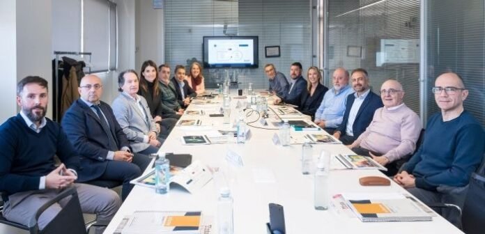 AIMPLAS تتجاوز 300 مشروع R&D&I في 2025 مع عائد 87.5 مليون يورو وزيادة إيراداتها 10.6% في القطاع الميكانيكي
