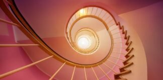 تصميم MMMM Apartment بواسطة depaolidefranceschibaldan architetti: رؤية هندسية معمارية متخصصة
