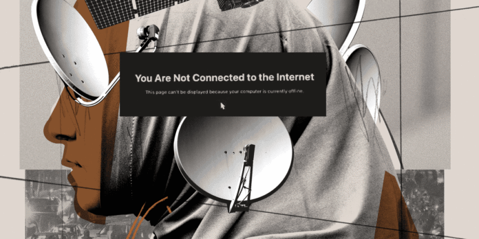 Inside the Stealth Satellite Lifeline: أنظمة كهربائية تنقذ الإنترنت في إيران خلال blackout
