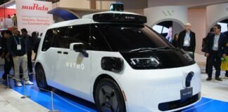 Waymo تضاعف عدد الركاب الأسبوعيين إلى 500,000 رحلة مع توسع تقني ملحوظ Waymo تضاعف عدد ركابها الأسبوعيين في أقل من عام مع تقدم تقني ملموس