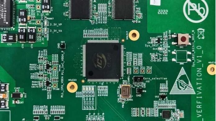 AI يُصمم CPU كامل بمعمارية RISC
